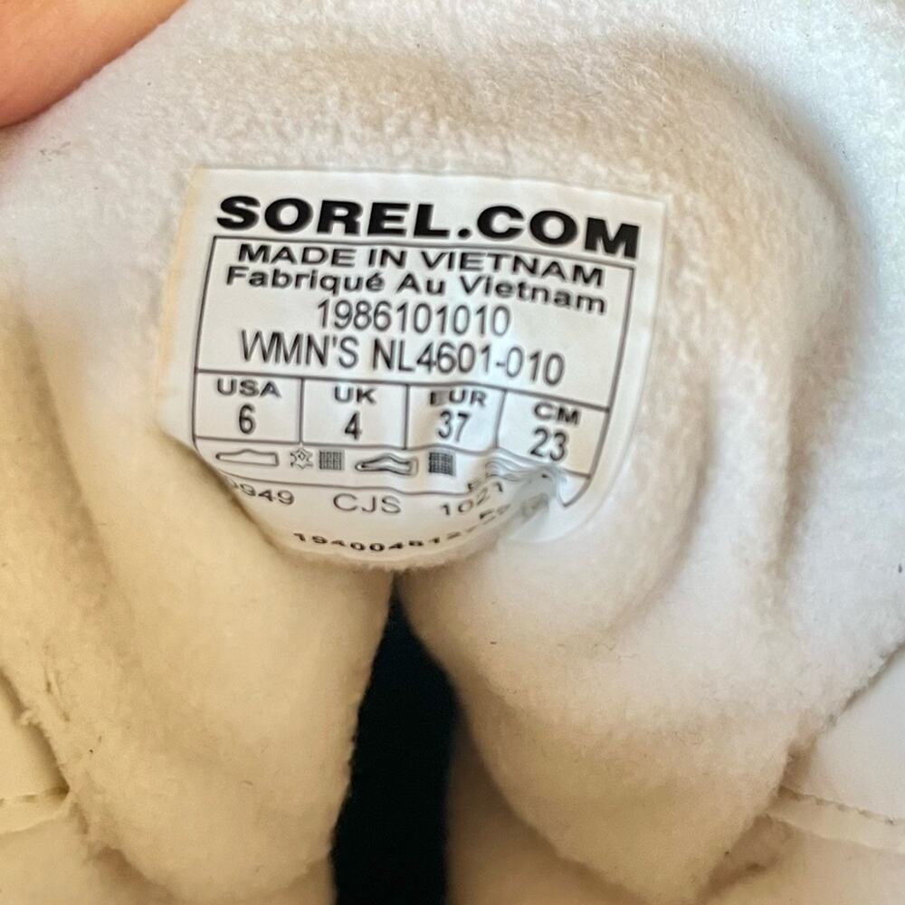 Sorel Women's Explorer II Joan Cozy Black White Sea Salt Boots size 6 - Picture 6 of 10